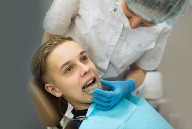 choosing-the-right-mouthguard-for-kids-with-braces